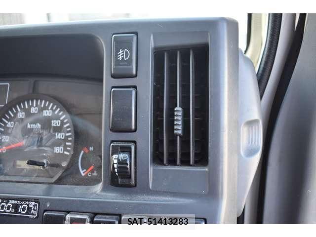 Mazda TITAN 2014-08 6248013-16