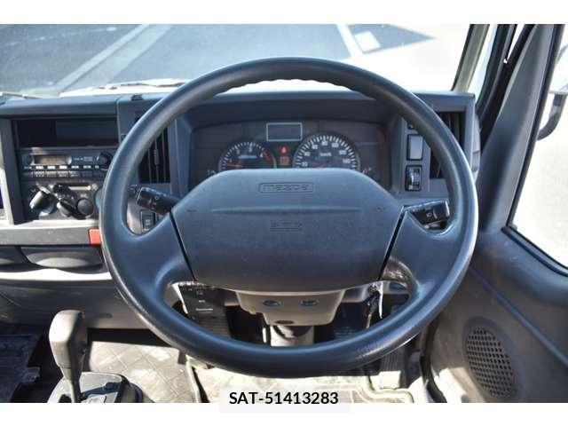 Mazda TITAN 2014-08 6248013-2