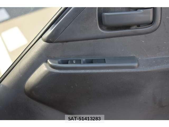 Mazda TITAN 2014-08 6248013-8