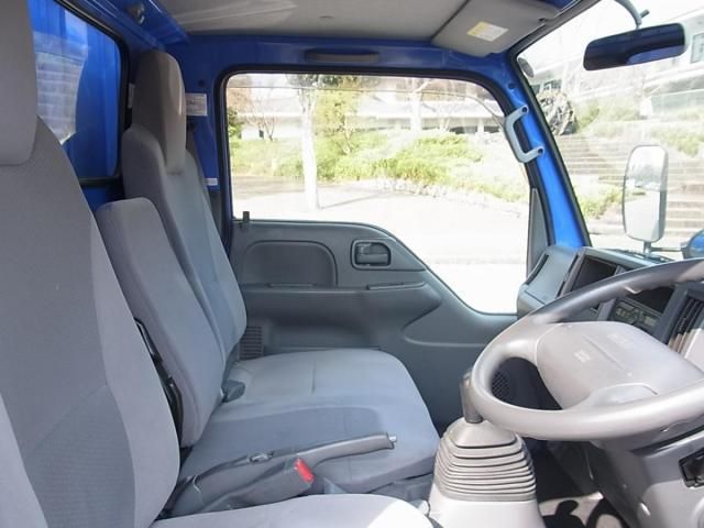 Mazda TITAN 2015-07 6597152-19