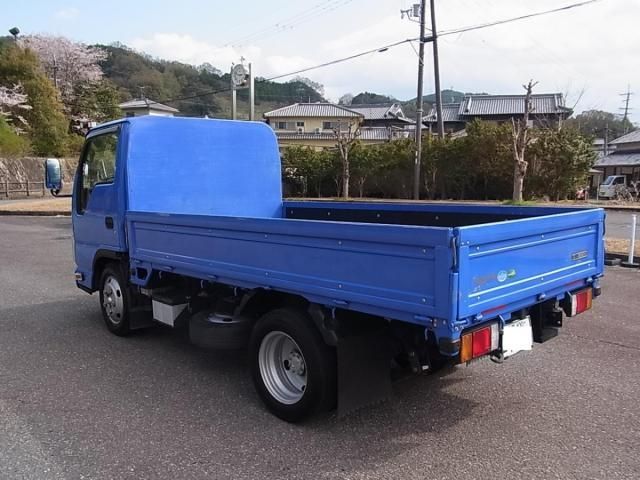 Mazda TITAN 2015-07 6597152-3