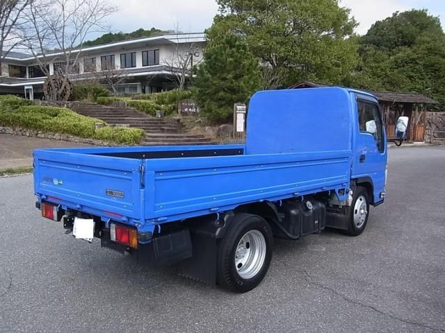 Mazda TITAN 2015-07 6597152-4