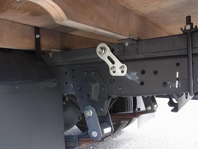 Mazda TITAN 2015-07 6597152-7