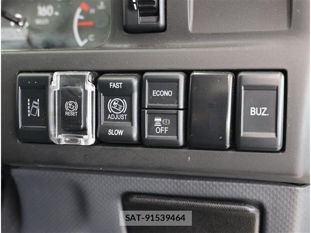 Mazda TITAN 2023-03 6678491-9