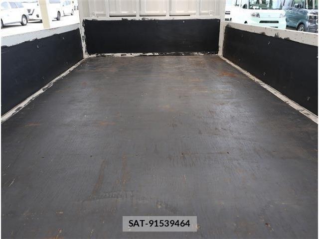 Mazda TITAN 2023-03 6678491-16