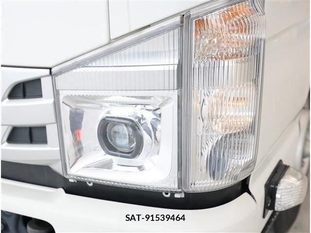 Mazda TITAN 2023-03 6678491-24