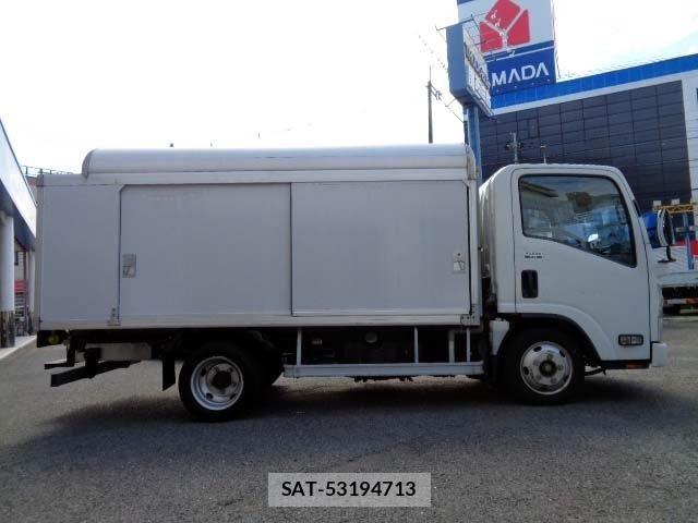 Mazda TITAN 2012-03 6717559-16