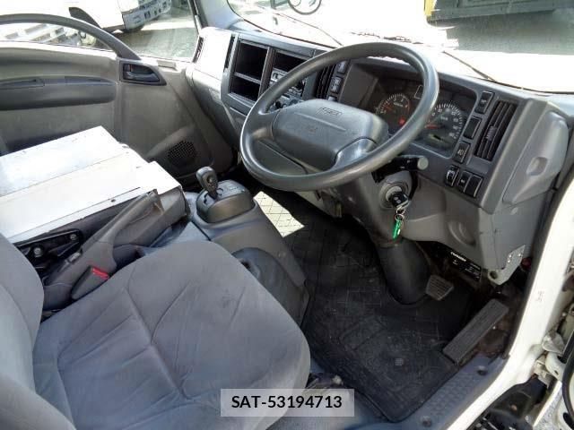 Mazda TITAN 2012-03 6717559-2