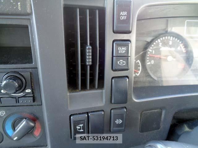 Mazda TITAN 2012-03 6717559-8