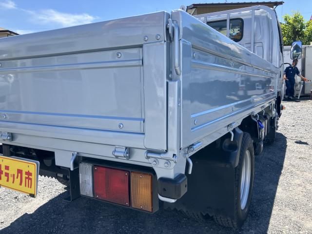 Mazda TITAN 2020-02 6734154-12