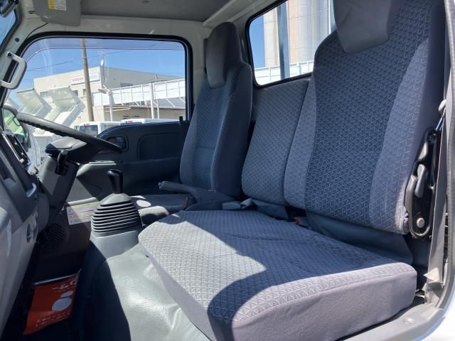 Mazda TITAN 2020-02 6734154-21