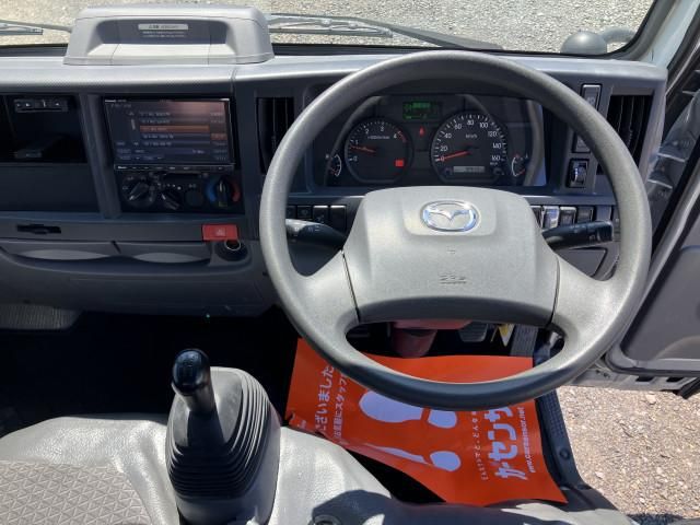 Mazda TITAN 2020-02 6734154-5