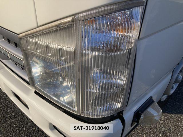 Mazda TITAN 2014-09 6817644-12