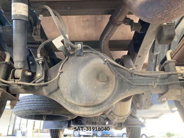 Mazda TITAN 2014-09 6817644-19