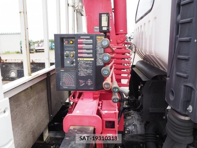 Mazda TITAN 2013-02 6914545-9