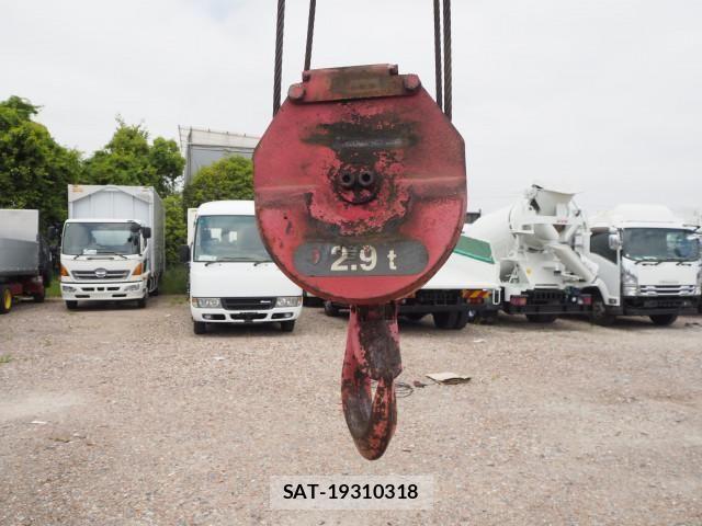Mazda TITAN 2013-02 6914545-23
