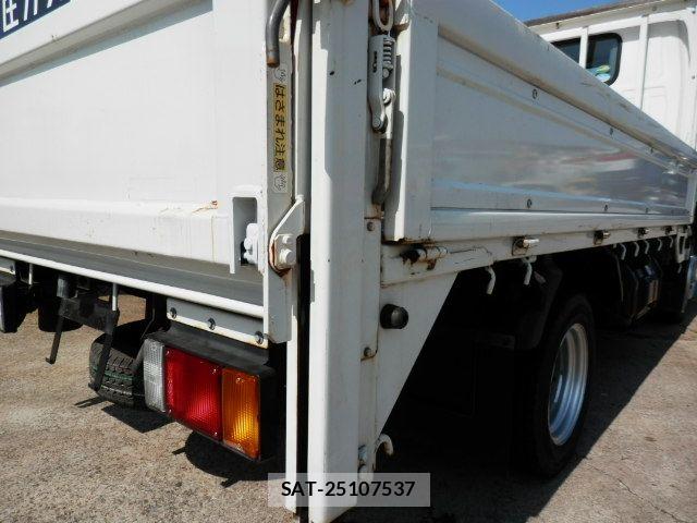 Mazda TITAN 2018-06 6914554-18