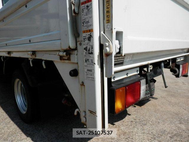 Mazda TITAN 2018-06 6914554-19