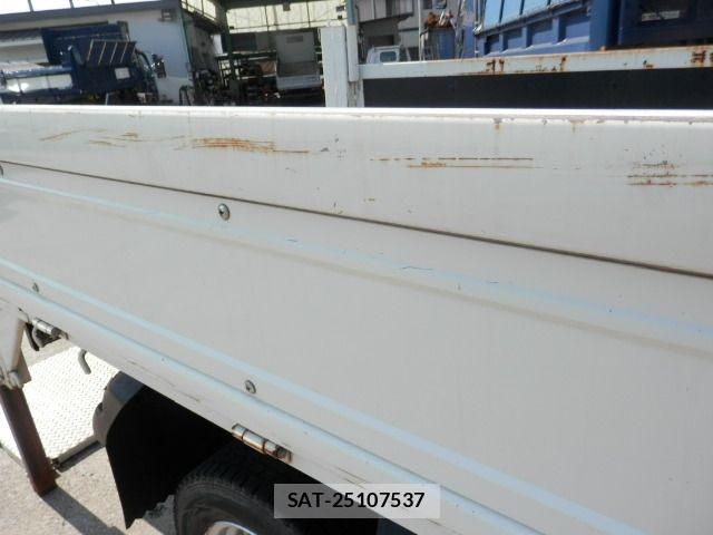 Mazda TITAN 2018-06 6914554-8