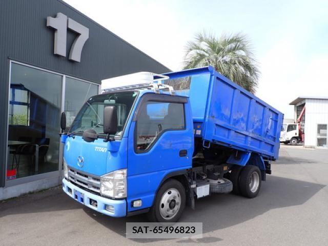 Mazda TITAN 2014-03 6914553-0