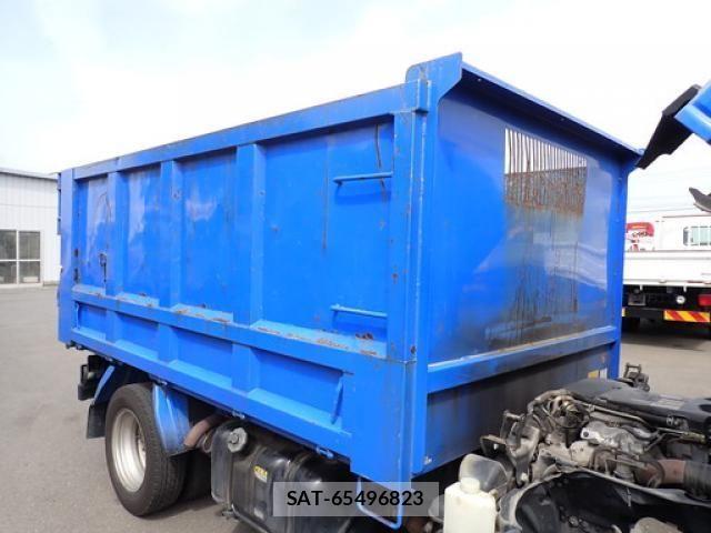Mazda TITAN 2014-03 6914553-18