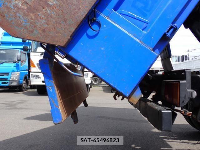 Mazda TITAN 2014-03 6914553-24