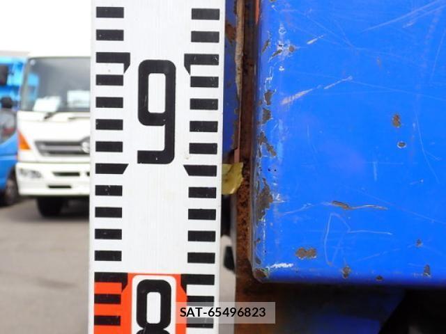 Mazda TITAN 2014-03 6914553-28