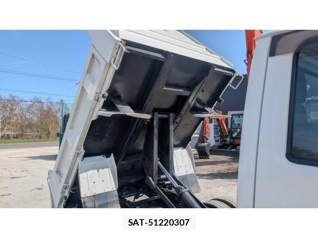 Mazda TITAN 2011-12 6914551-11