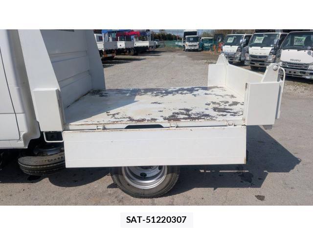 Mazda TITAN 2011-12 6914551-13