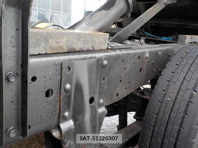 Mazda TITAN 2011-12 6914551-21