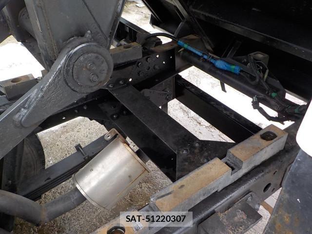 Mazda TITAN 2011-12 6914551-22