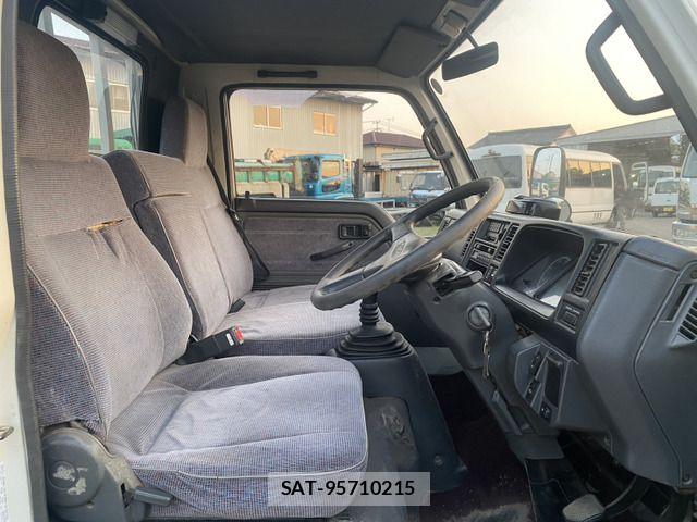 Mazda TITAN 1997-07 6914552-3