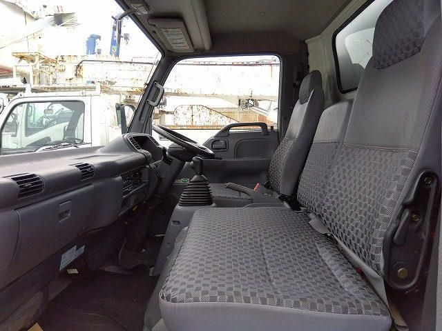 Mazda TITAN 2006-02 7199794-16