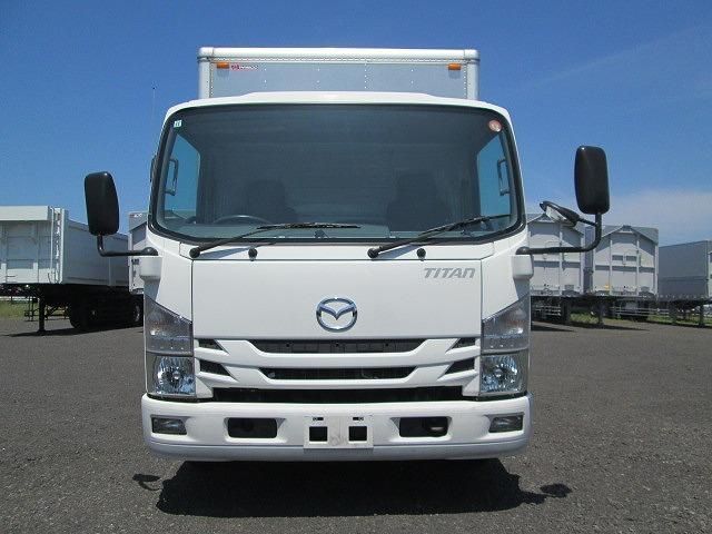 Mazda TITAN 2018-11 7199793-1