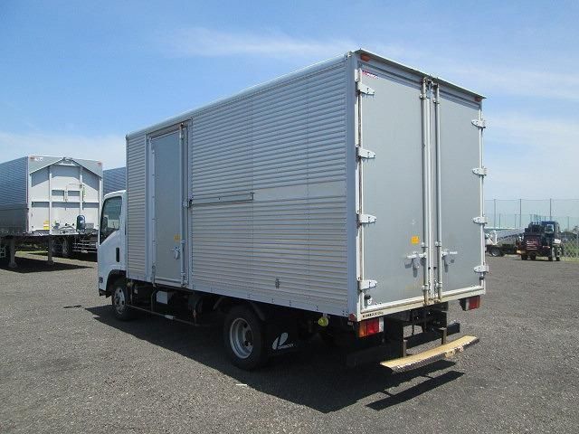 Mazda TITAN 2018-11 7199793-8