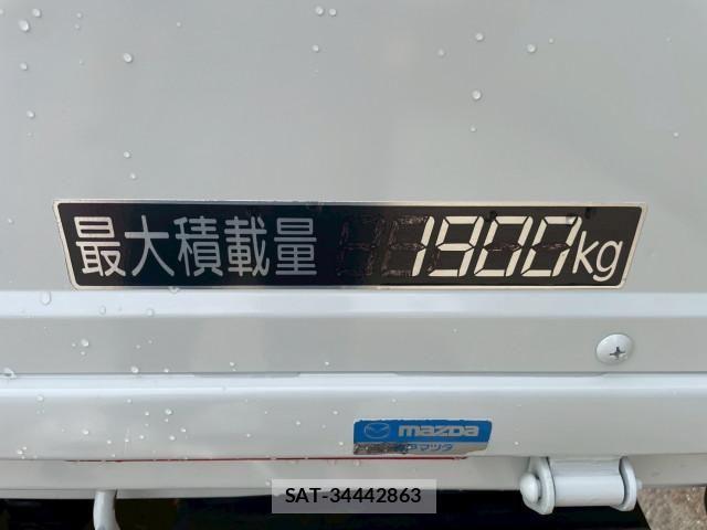 Mazda TITAN 2014-09 7252601-14