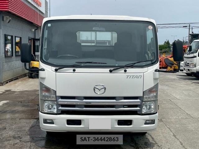 Mazda TITAN 2014-09 7252601-1