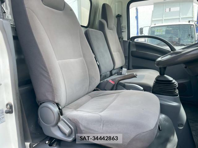 Mazda TITAN 2014-09 7252601-23