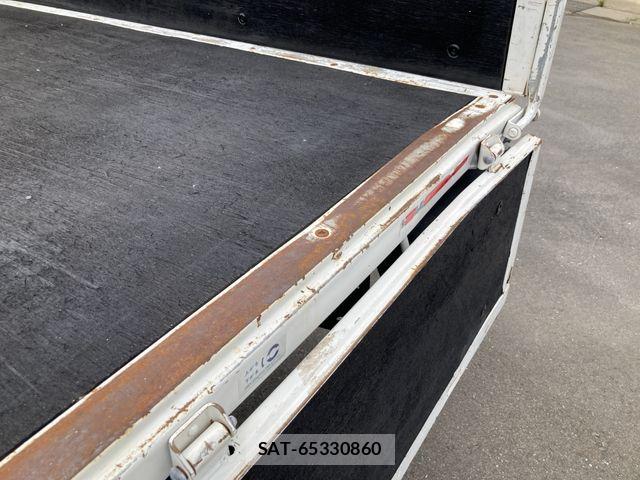 Mazda TITAN 2013-11 7360181-11