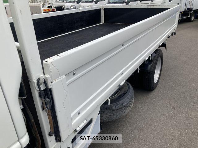 Mazda TITAN 2013-11 7360181-17