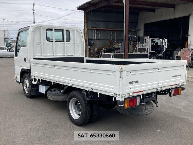 Mazda TITAN 2013-11 7360181-2