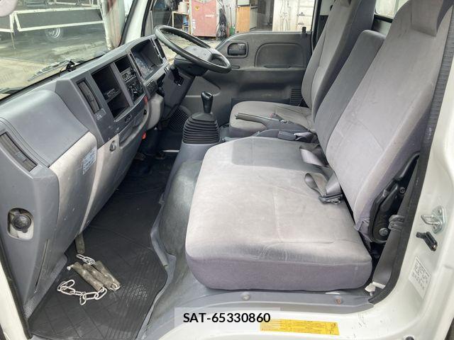 Mazda TITAN 2013-11 7360181-6