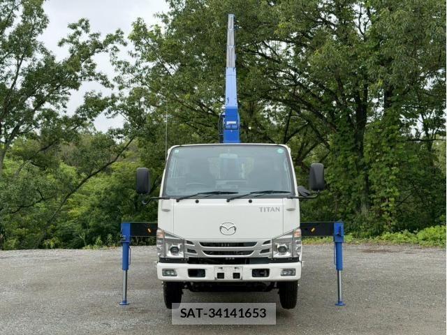 Mazda TITAN 2023-09 7360180-14