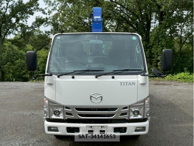 Mazda TITAN 2023-09 7360180-2