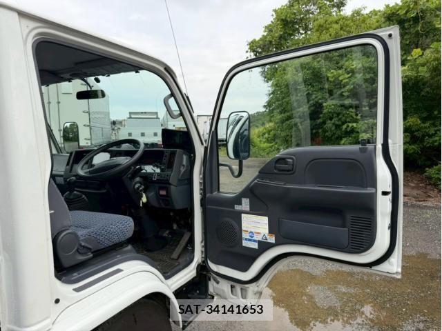 Mazda TITAN 2023-09 7360180-29