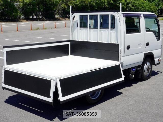 Mazda TITAN 2020-03 7394103-9