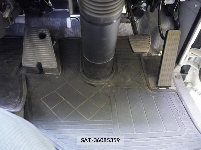 Mazda TITAN 2020-03 7394103-18