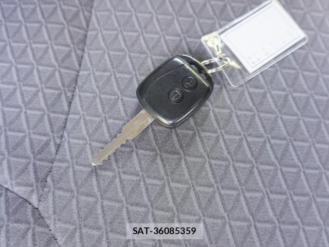 Mazda TITAN 2020-03 7394103-28