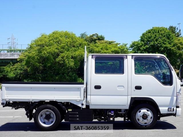 Mazda TITAN 2020-03 7394103-8