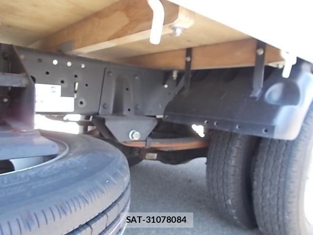 Mazda TITAN 2018-10 7458431-9